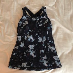 Lululemon tank